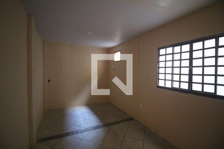 Quarto  de casa para alugar com 3 quartos, 155m² em Valverde, Nova Iguaçu