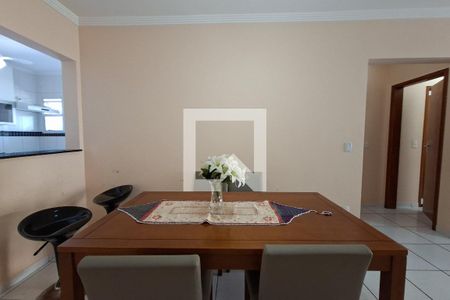 Sala de apartamento para alugar com 2 quartos, 85m² em Guilhermina, Praia Grande