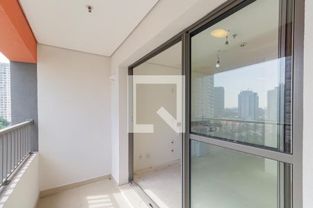 Varanda de kitnet/studio à venda com 1 quarto, 26m² em Santo Amaro, São Paulo