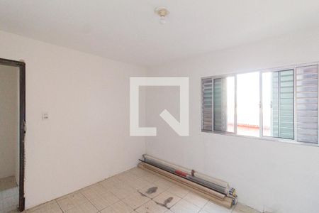 Quarto de casa para alugar com 2 quartos, 46m² em Vila Santa Terezinha, Carapicuíba