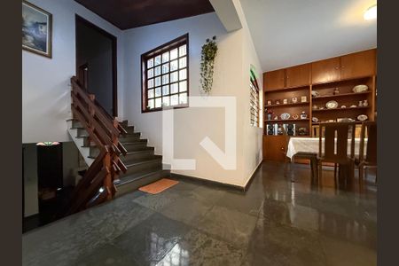 Casa à venda com 4 quartos, 225m² em Havaí, Belo Horizonte