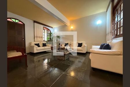 Casa à venda com 4 quartos, 225m² em Havaí, Belo Horizonte