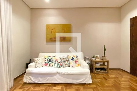 Sala de apartamento à venda com 2 quartos, 48m² em Colégio Batista, Belo Horizonte