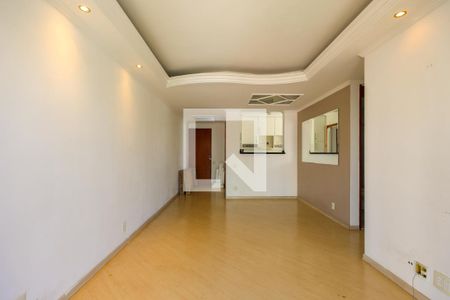 Sala de apartamento para alugar com 3 quartos, 75m² em Jardim Ampliacao, São Paulo