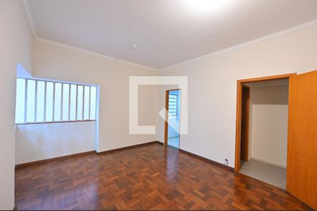 Suíte 1 de casa à venda com 8 quartos, 353m² em Vila Clementino, São Paulo