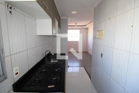 Sala /  Cozinha de apartamento para alugar com 2 quartos, 39m² em Núcleo Lageado, São Paulo