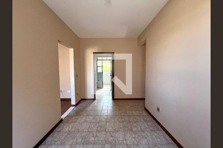Apartamento para alugar com 5 quartos, 57m² em Planalto, Belo Horizonte