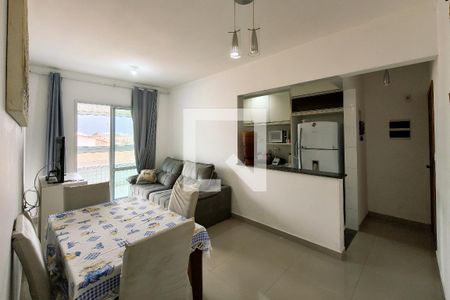 Sala  de apartamento para alugar com 2 quartos, 70m² em Solemar, Praia Grande