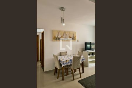 Sala de apartamento para alugar com 2 quartos, 70m² em Solemar, Praia Grande