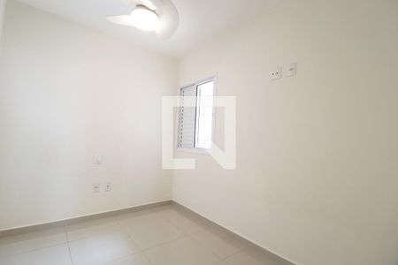Quarto 1  de apartamento para alugar com 3 quartos, 80m² em Santa Mônica, Uberlândia