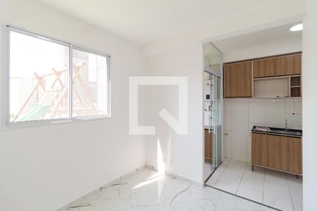 Apartamento para alugar com 2 quartos, 34m² em Parque Jandaia, Carapicuíba