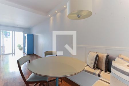 Sala de TV de casa à venda com 3 quartos, 412m² em Água Fria, São Paulo