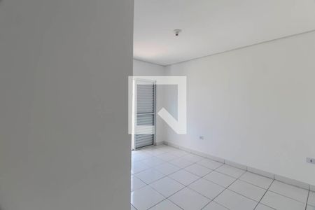 Quarto 1 de casa para alugar com 2 quartos, 75m² em Vila Ema, São Paulo