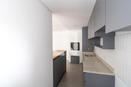 Cozinha e Área de Serviço de apartamento à venda com 2 quartos, 69m² em Petrópolis, Porto Alegre