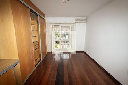 Suíte 2 de casa para alugar com 4 quartos, 450m² em Chácara das Pedras, Porto Alegre