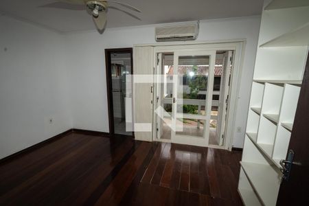 Suíte 1 de casa para alugar com 4 quartos, 450m² em Chácara das Pedras, Porto Alegre