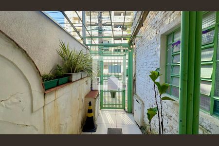 Entrada de casa para alugar com 3 quartos, 135m² em Pinheiros, São Paulo