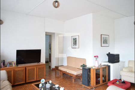Sala de estar de casa à venda com 4 quartos, 286m² em Sumaré, São Paulo