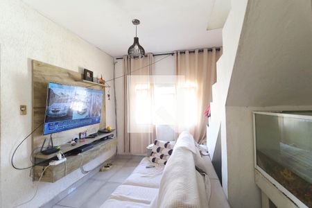 Casa para alugar com 3 quartos, 211m² em Vila Medeiros, São Paulo