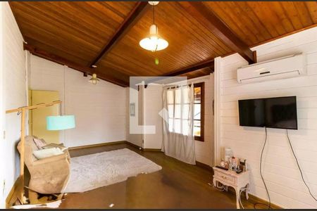 Casa à venda com 3 quartos, 388m² em Colinas do Ermitage (Sousas), Campinas