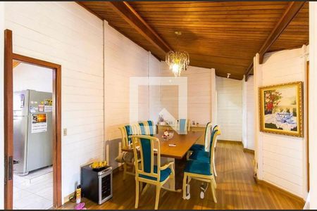 Casa à venda com 3 quartos, 388m² em Colinas do Ermitage (Sousas), Campinas