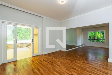 Casa à venda com 3 quartos, 470m² em Jardim Guedala, São Paulo