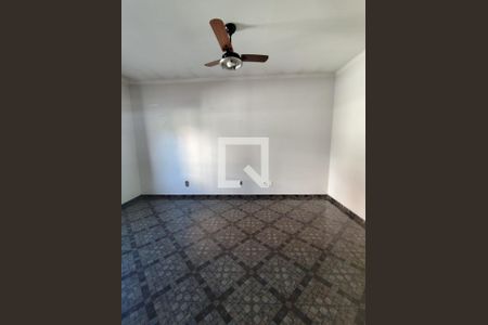 Casa à venda com 3 quartos, 269m² em Parque Sao Vicente, Santo André