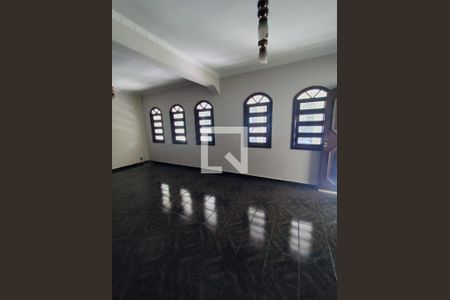 Casa à venda com 3 quartos, 269m² em Parque Sao Vicente, Santo André