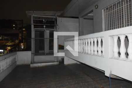 Varanda de casa para alugar com 3 quartos, 160m² em Capão Redondo, Embu das Artes