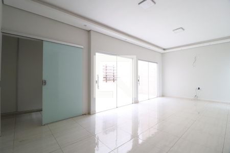 Sala de casa para alugar com 4 quartos, 180m² em Daniel Fonseca, Uberlândia