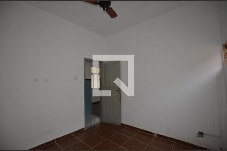 Quarto 2 de casa para alugar com 2 quartos, 100m² em Osvaldo Cruz, Rio de Janeiro