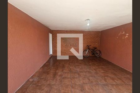 Casa à venda com 3 quartos, 161m² em Jardim Santa Terezinha (Pedreira), Diadema