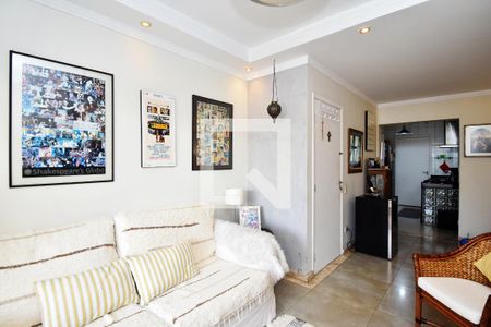 Sala de estar de apartamento à venda com 3 quartos, 97m² em Pinheiros, São Paulo