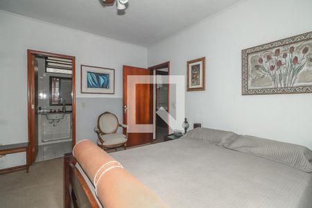 Quarto Suíte de casa à venda com 4 quartos, 223m² em Chácara das Pedras, Porto Alegre