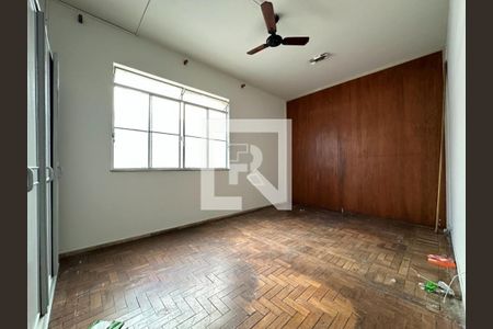 Casa à venda com 6 quartos, 285m² em Prado, Belo Horizonte