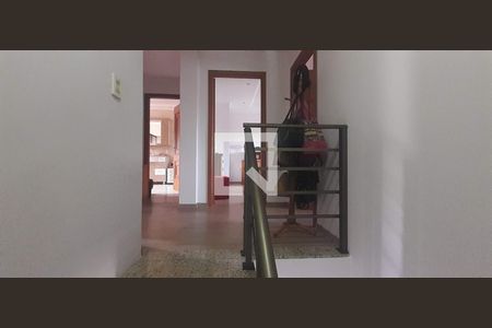 Escada de casa para alugar com 4 quartos, 201m² em Mato Grande, Canoas