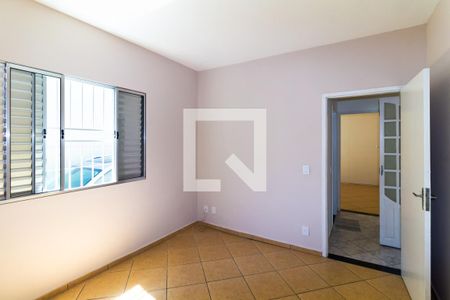 Quarto 2 de casa para alugar com 3 quartos, 240m² em Jardim Guairaca, São Paulo