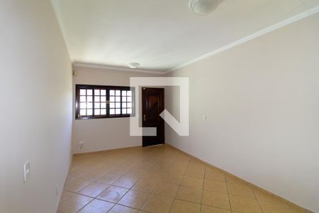 Sala de casa para alugar com 3 quartos, 240m² em Jardim Guairaca, São Paulo