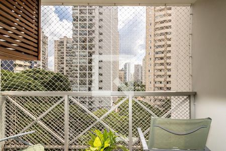 Varanda de apartamento à venda com 3 quartos, 68m² em Moema, São Paulo