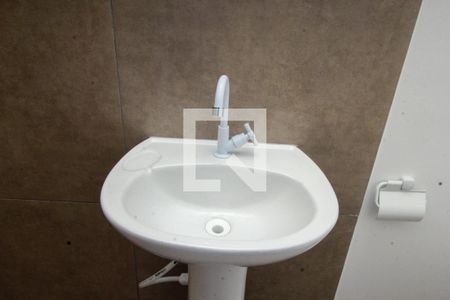 Lavabo de apartamento para alugar com 2 quartos, 69m² em Jardim Ocara, Santo André