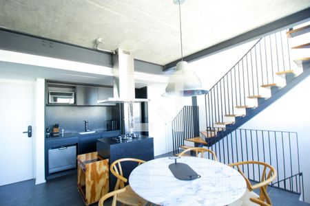 Sala/Cozinha de apartamento à venda com 1 quarto, 92m² em Vila Madalena, São Paulo