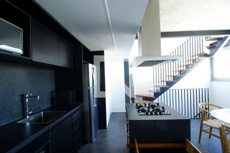 Sala/Cozinha de apartamento à venda com 1 quarto, 92m² em Vila Madalena, São Paulo