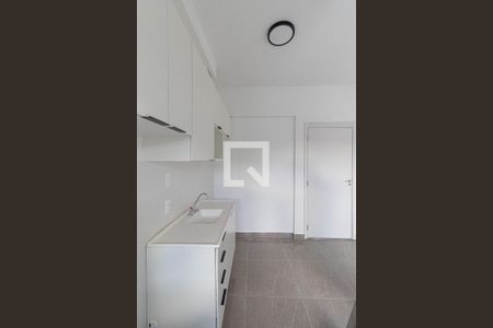 Sala/Cozinha/Área de Serviço  de apartamento para alugar com 2 quartos, 38m² em Vila Campanela, São Paulo