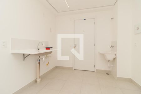 Cozinha e Área de Serviço de apartamento para alugar com 2 quartos, 32m² em Parque Novo Mundo, São Paulo