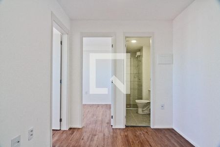 Sala e cozinha de apartamento para alugar com 2 quartos, 32m² em Limão, São Paulo