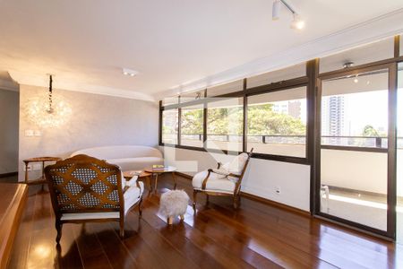 Sala de apartamento para alugar com 3 quartos, 190m² em Cambuí , Campinas