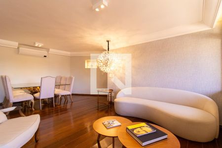 Sala de apartamento para alugar com 3 quartos, 190m² em Cambuí , Campinas