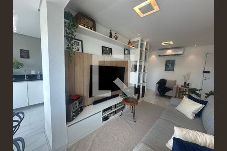 Sala de apartamento para alugar com 2 quartos, 70m² em Empresarial 18 do Forte, Barueri