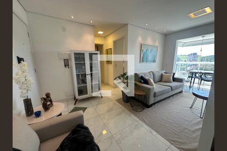 Sala de apartamento para alugar com 2 quartos, 70m² em Empresarial 18 do Forte, Barueri