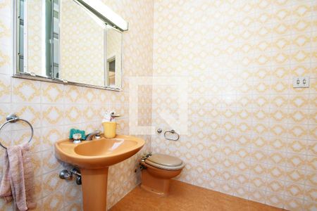 banheiro  de casa à venda com 4 quartos, 315m² em Sumaré, São Paulo